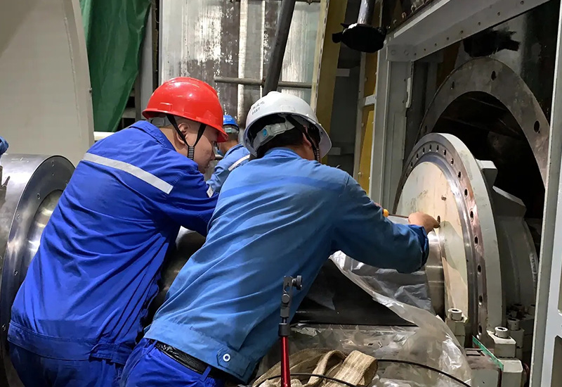 How to calculate the bearing fitting tolerance